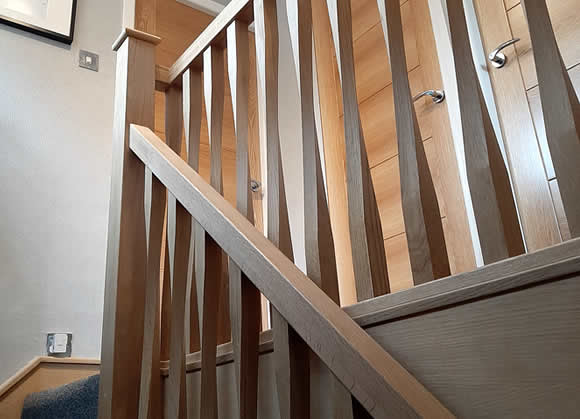 example of an oak spindle staircase makeover in Worsley
